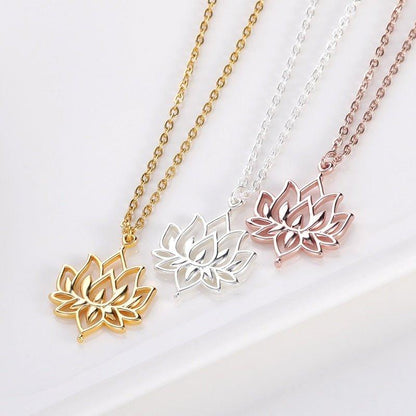 Collier pendentif fleur de lotus plat grand