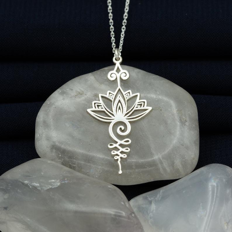 Collier pendentif fleur de lotus plat plaqué or / argent - MonPendentif