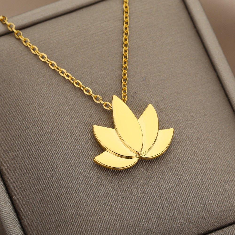 Collier pendentif fleur de lotus relief plein plaqué or / argent