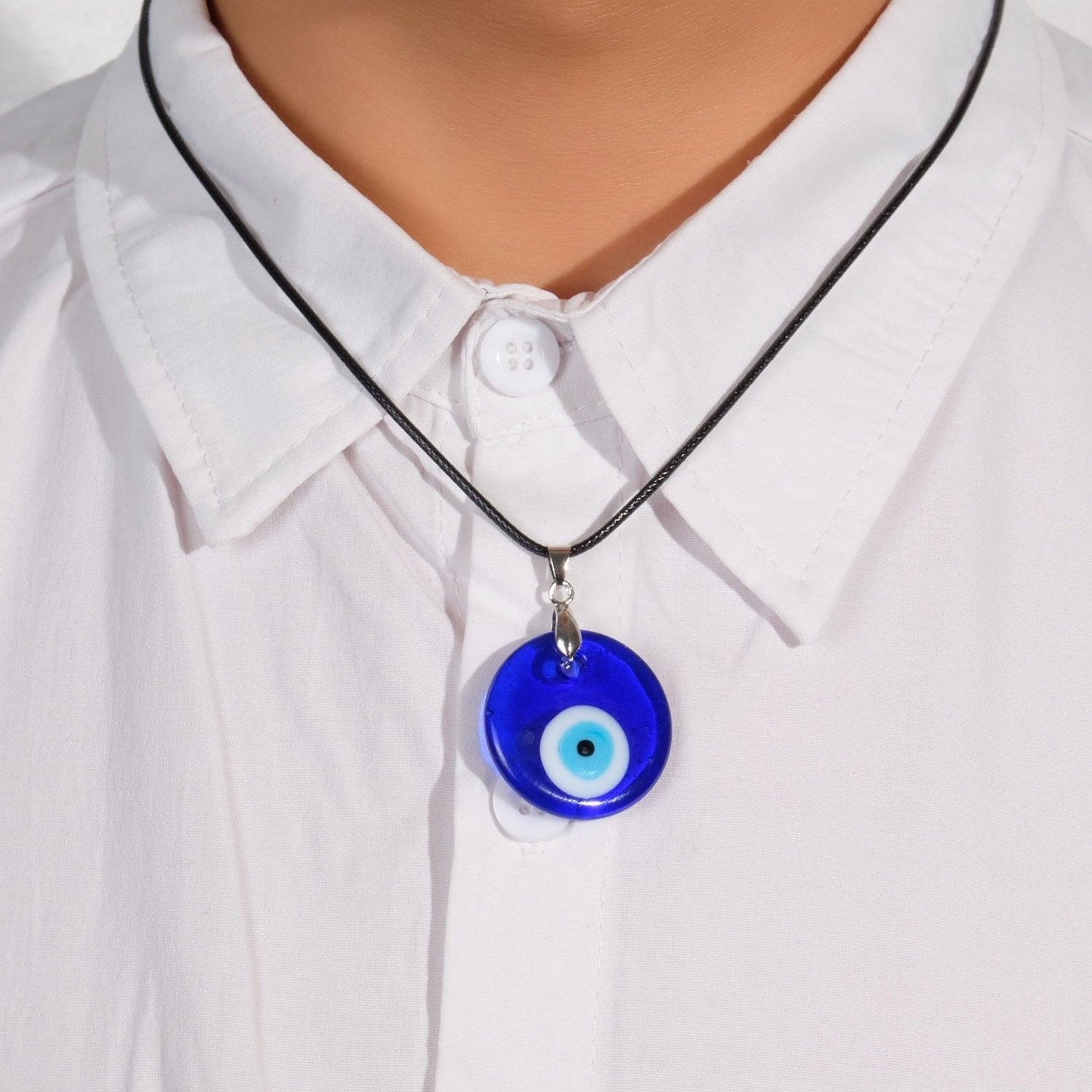 Collier pendentif grand oeil bleu en résine