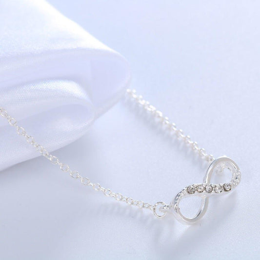 Collier pendentif infini avec cristal plaqué argent plaqué argent