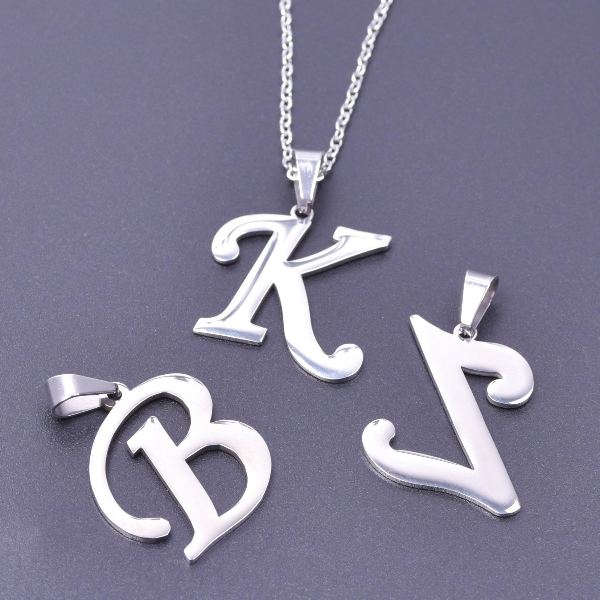 Collier pendentif lettre initiale grand format vintage - MonPendentif