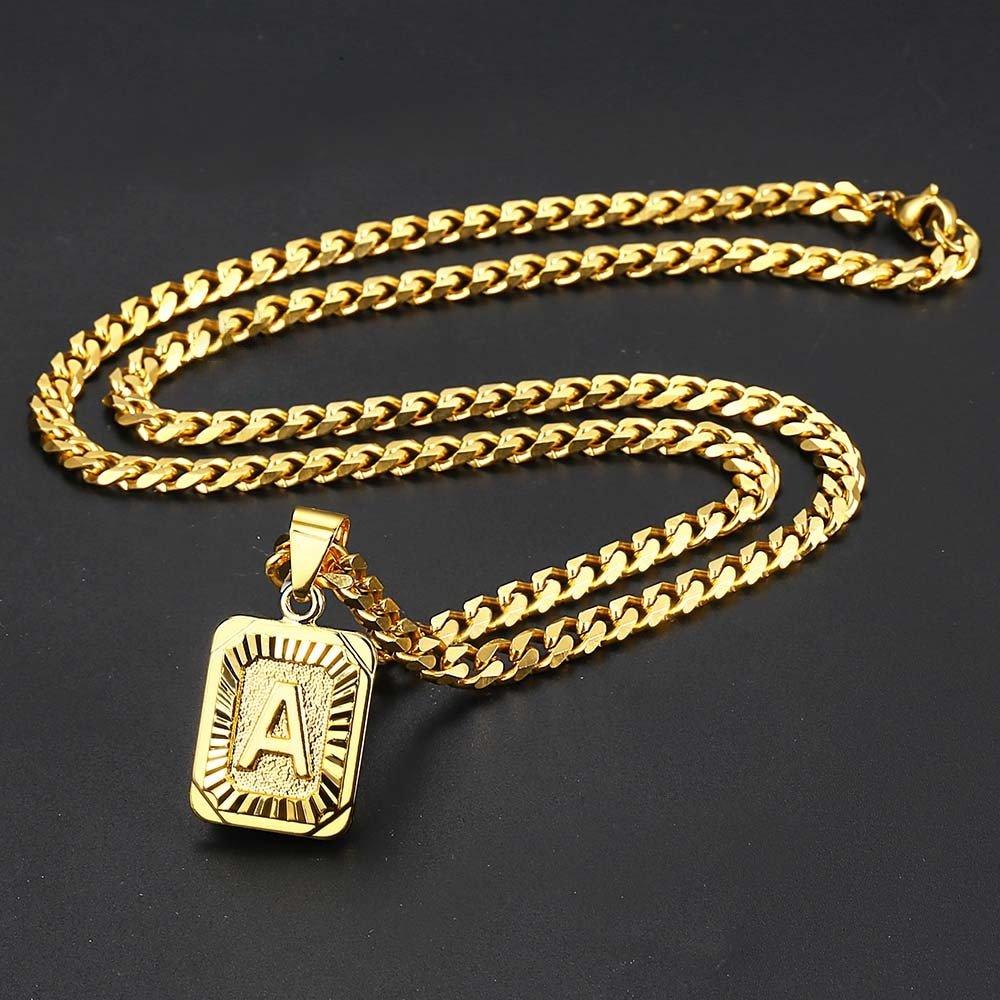 Collier pendentif lettre initiale gravé plaqué or