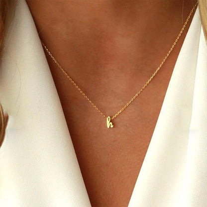 Collier pendentif lettre initiale plaqué or