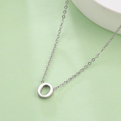 Collier pendentif lettre initiale solitaire - MonPendentif