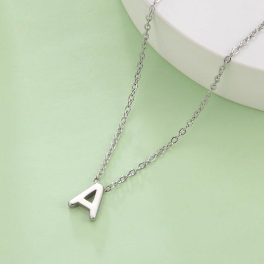 Collier pendentif lettre initiale solitaire - MonPendentif
