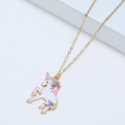 Collier pendentif licorne animé en émail