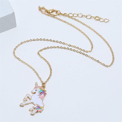 Collier pendentif licorne animé en émail
