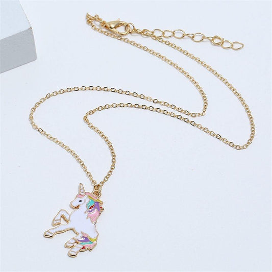 Collier pendentif licorne animé en émail