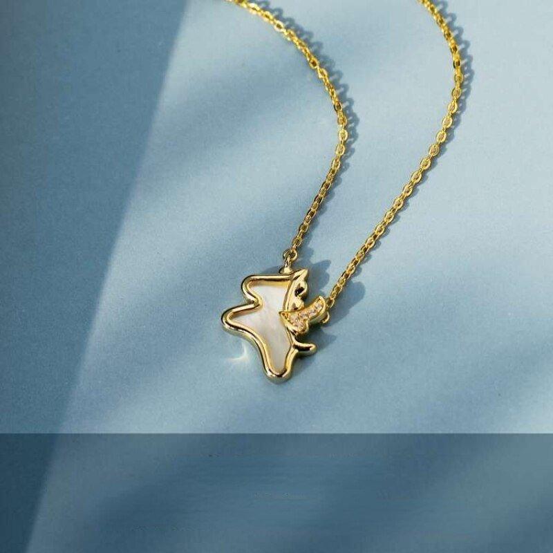 Collier pendentif licorne en coquillage de cristal - MonPendentif