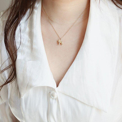 Collier pendentif lion tridimensionnel plaqué or