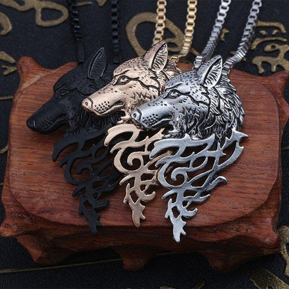 Collier pendentif loup tête plat