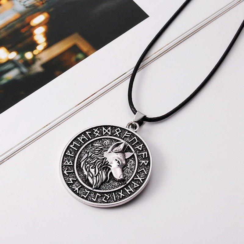 Collier pendentif loup tête viking