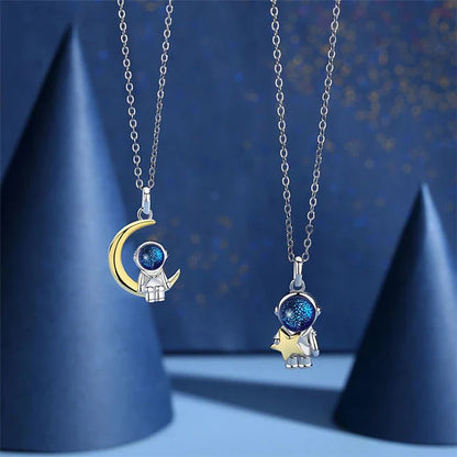 Collier pendentif lune astronaute en argent 925