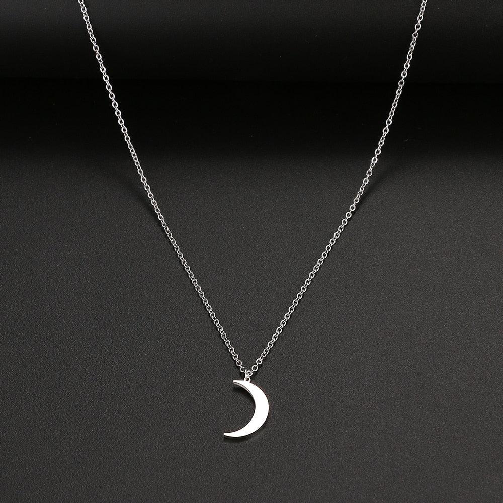 Collier pendentif lune simple plaqué or / argent - MonPendentif