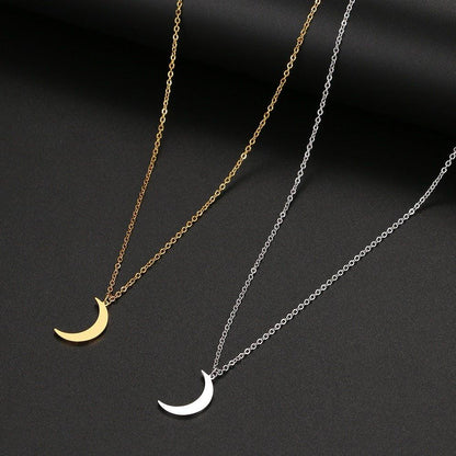 Collier pendentif lune simple plaqué or / argent