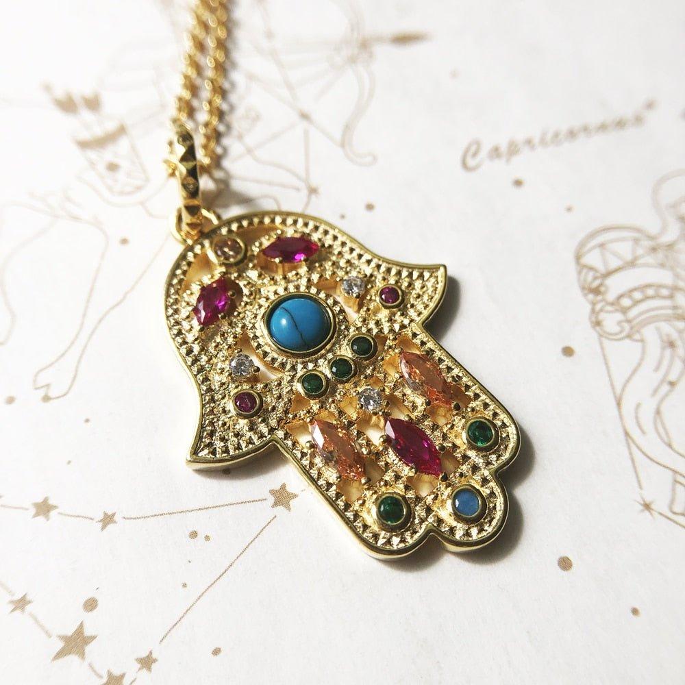 Collier pendentif main de fatma en pierres multicolores et turquoise en plaqué or