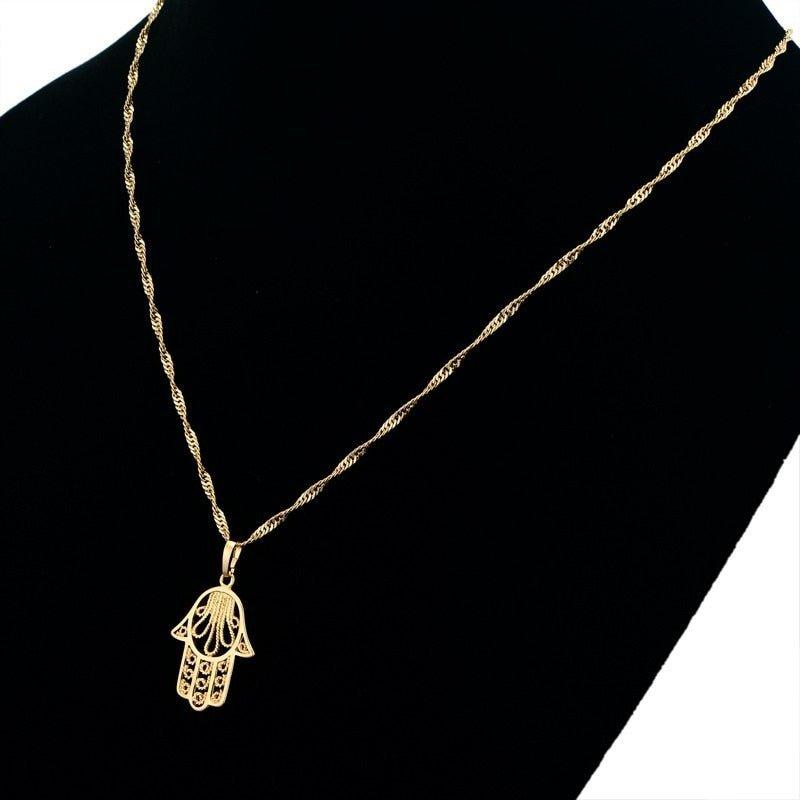 Collier pendentif main de fatma fine plaqué or
