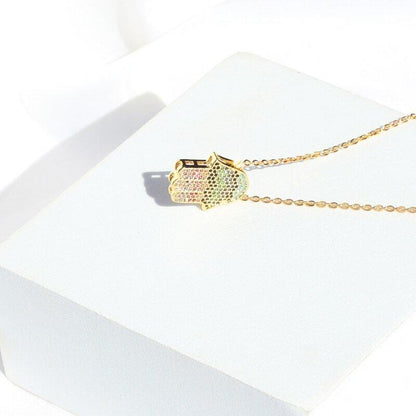 Collier pendentif main de fatma strass multicolore plaqué or