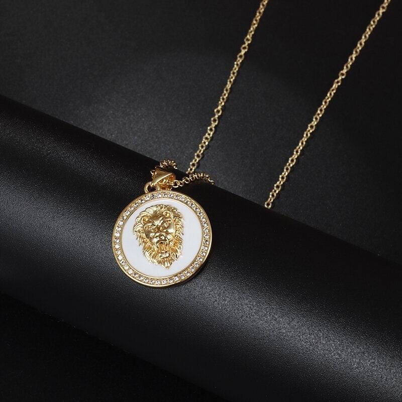 Collier pendentif médaillon tête de lion