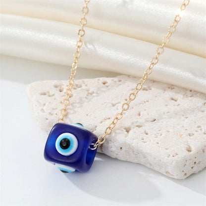 Collier pendentif oeil bleu cube - MonPendentif