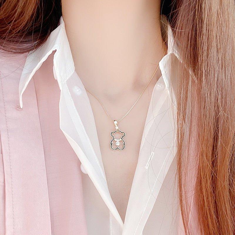 Collier pendentif ourson creux en or 14k