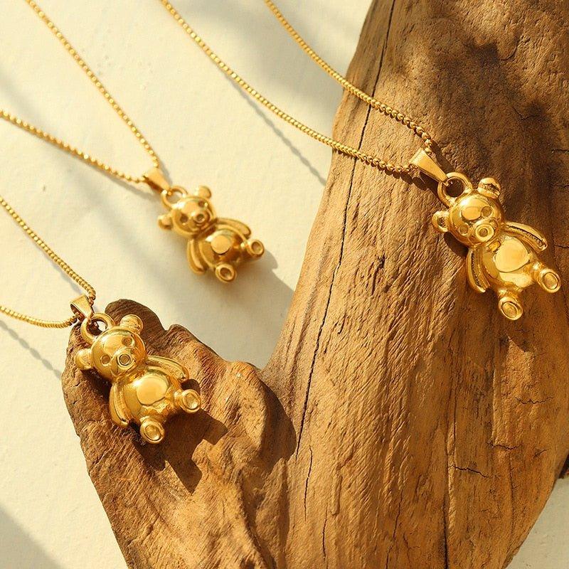 Collier pendentif ourson relief en acier titane