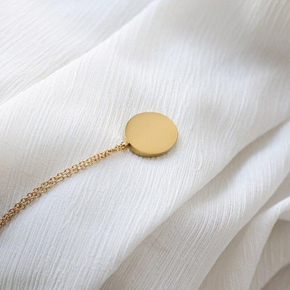 Collier pendentif ovale camé portrait en or pur 18k