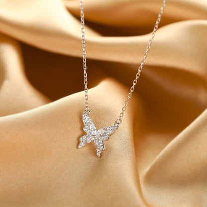 Collier pendentif papillon incrusté de strass plaqué or / argent - MonPendentif