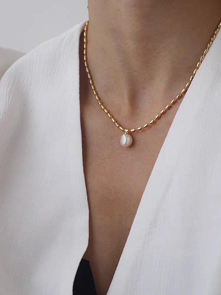 Collier pendentif perle avec chaîne perlée plaqué or