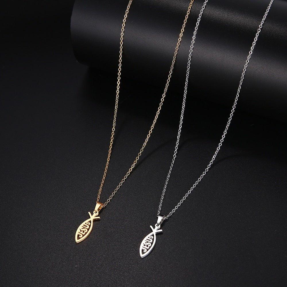 Collier pendentif poisson avec écriture "jesus" en plaque or / argent