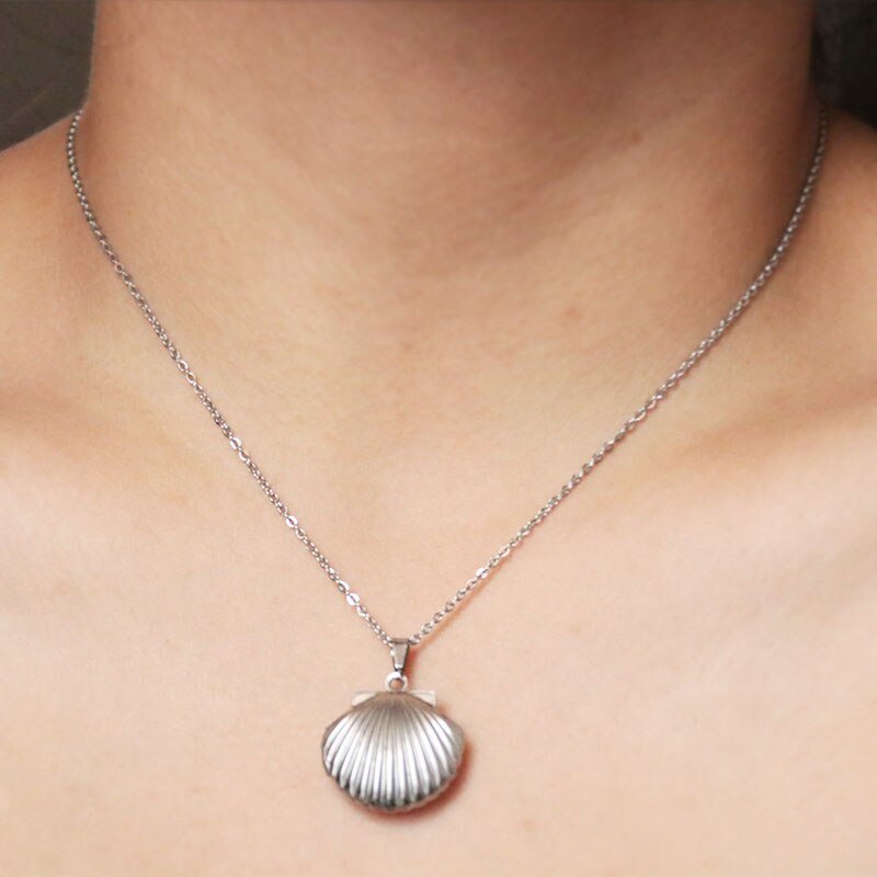 Collier pendentif porte photo coquillage plaqué argent