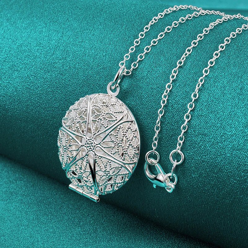 Collier pendentif porte photo rond sculpté en argent 925