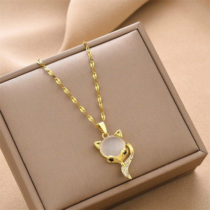 Collier pendentif renard pierre opale plaqué or
