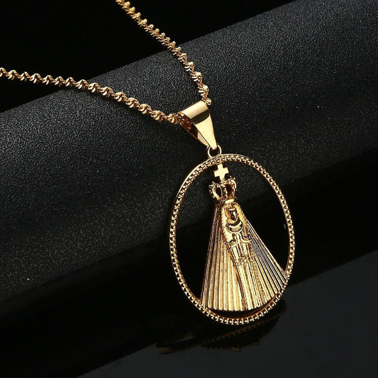 Collier pendentif représentation vierge marie plaqué or