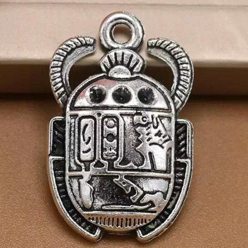 Collier pendentif scarabée égyptien plaqué argent
