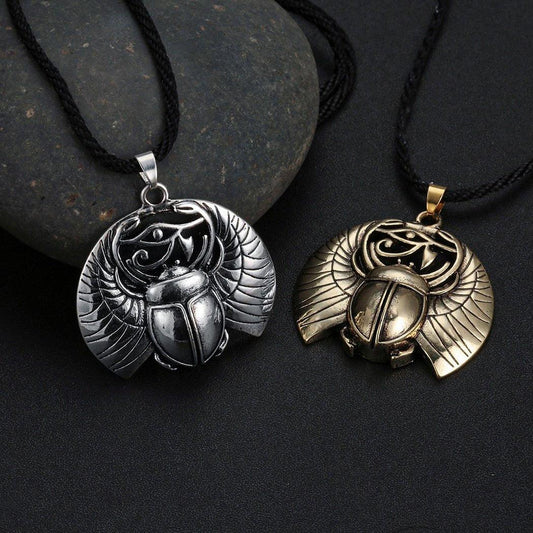 Collier pendentif scarabée oeil