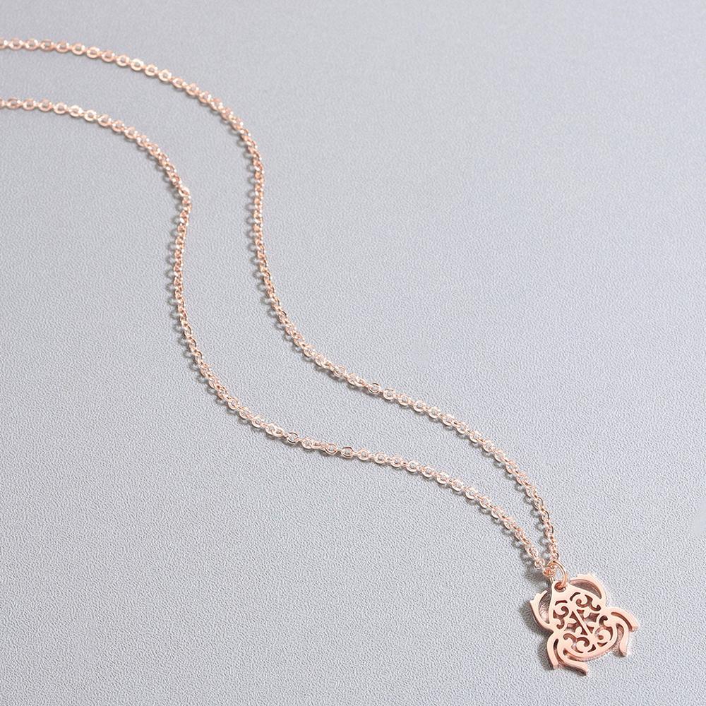 Collier pendentif scarabée plat minimaliste - MonPendentif