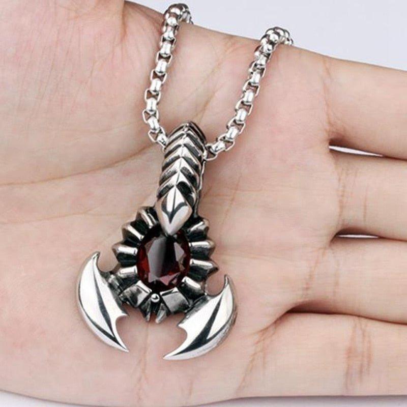 Collier pendentif scorpion cristal rouge plaqué or / argent - MonPendentif