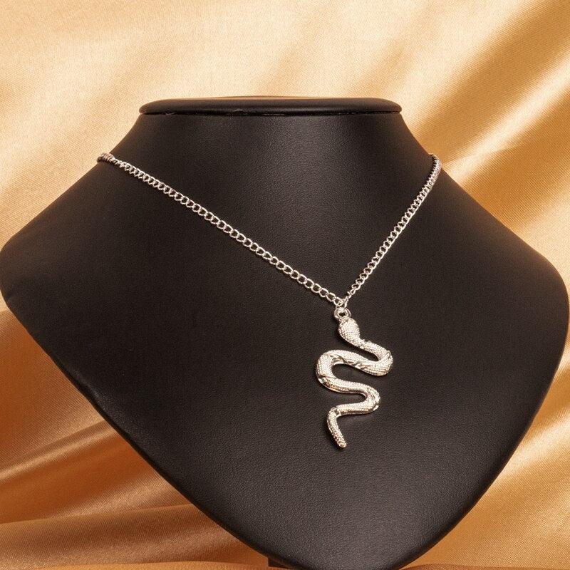 Collier pendentif serpent relief chaîne maillon - MonPendentif