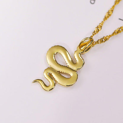 Collier pendentif serpent relief gravé plaqué or / argent