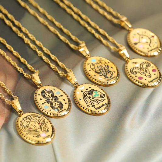Collier pendentif signe astrologique médaille ovale plaqué or