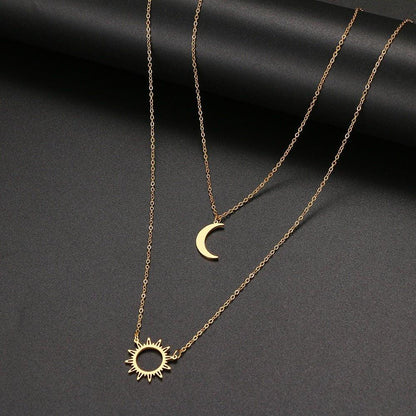Collier pendentif soleil et lune plat ras de cou plaqué or / argent - MonPendentif