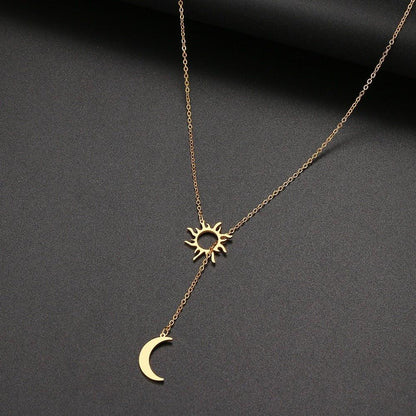 Collier pendentif soleil et lune plat totem plaqué or / argent - MonPendentif