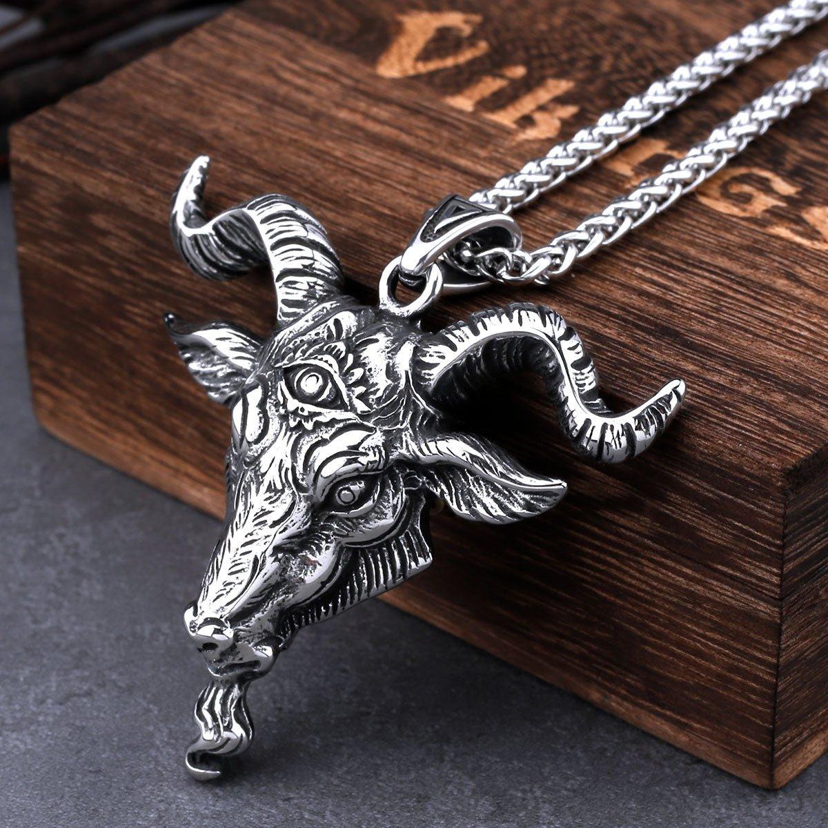 Collier pendentif tête de bélier viking