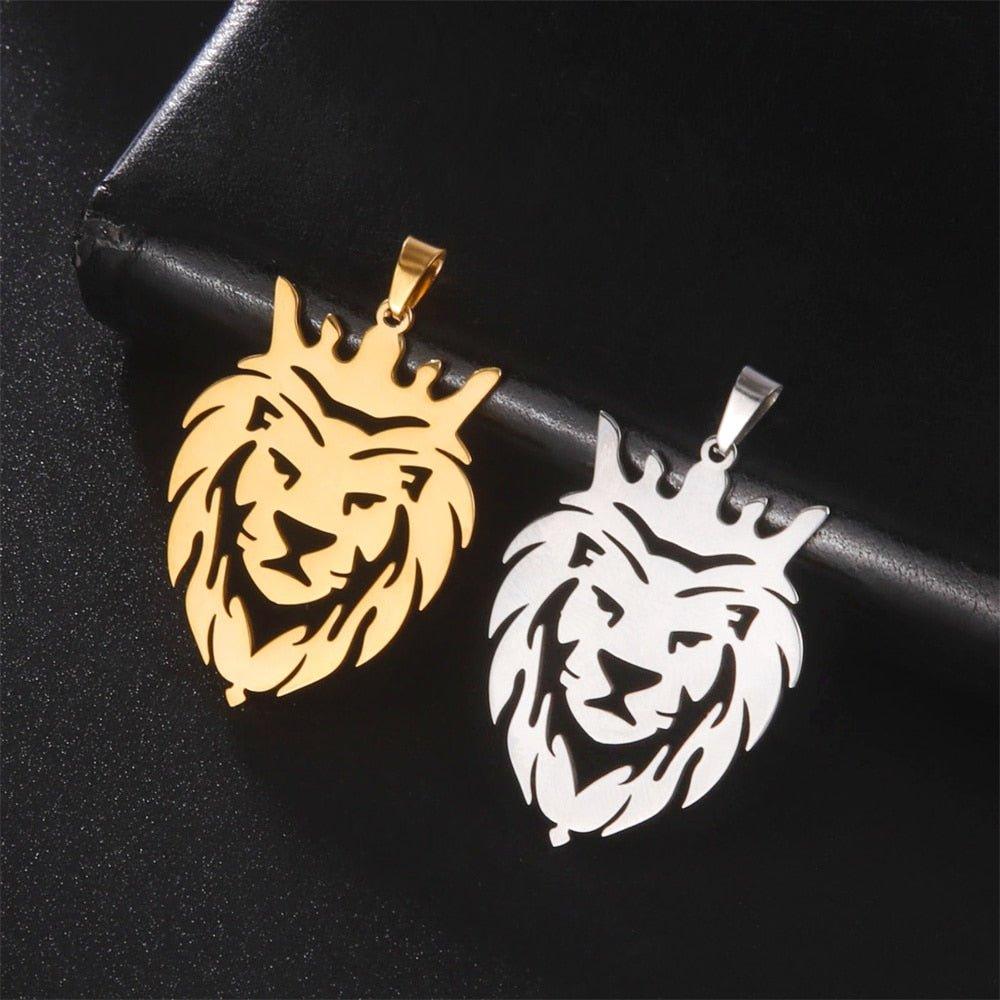 Collier pendentif tête de  lion plat