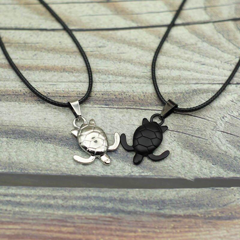 Collier pendentif tortue chaine corde
