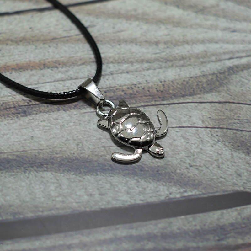 Collier pendentif tortue chaine corde