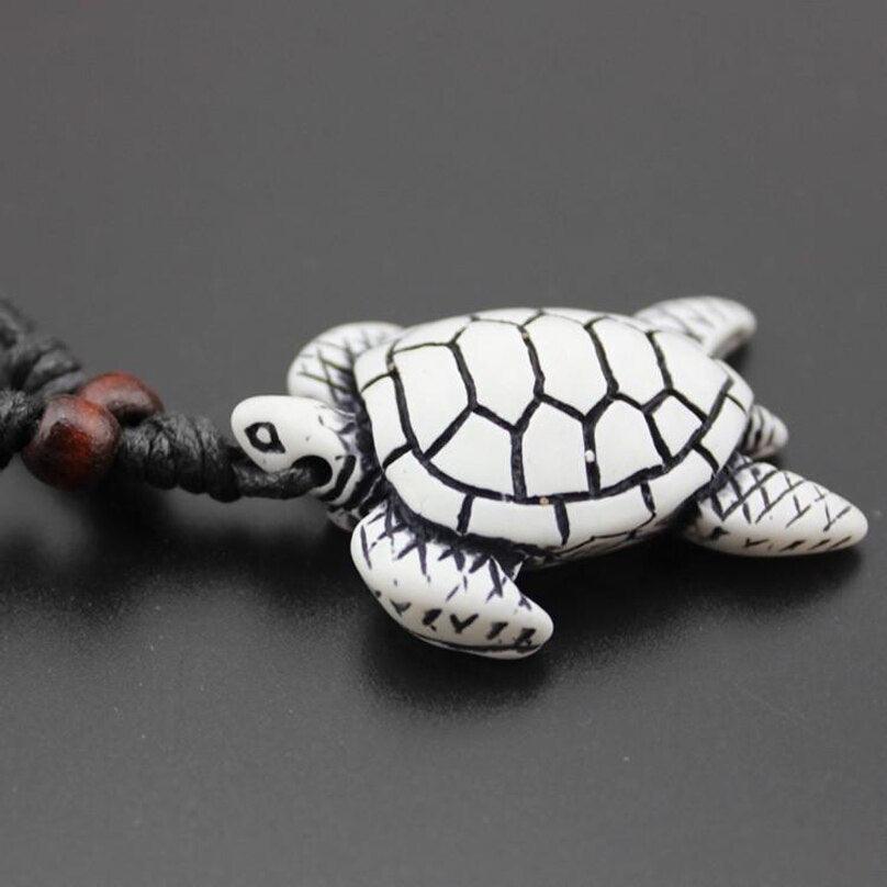 Collier pendentif tortue matière os hawaïen
