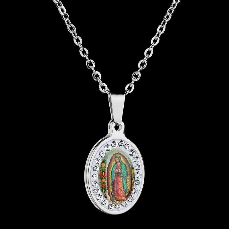 Collier pendentif vierge Marie coloré orné de strass - MonPendentif